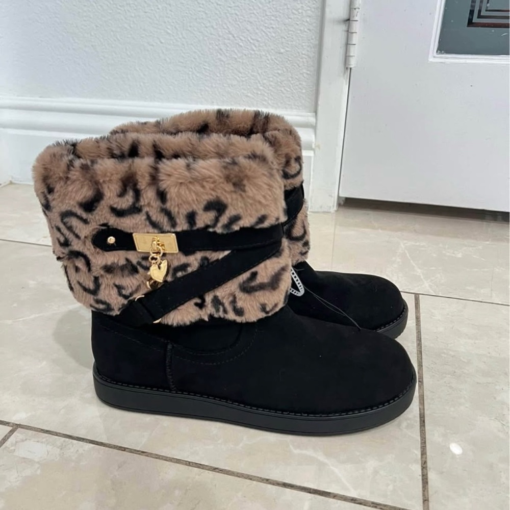 Women's Black and Leopard Fur Boots